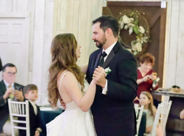 Kelly-Kinney First Dance 1