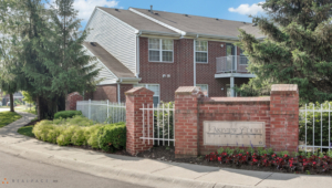 Lakeview Court Apartments